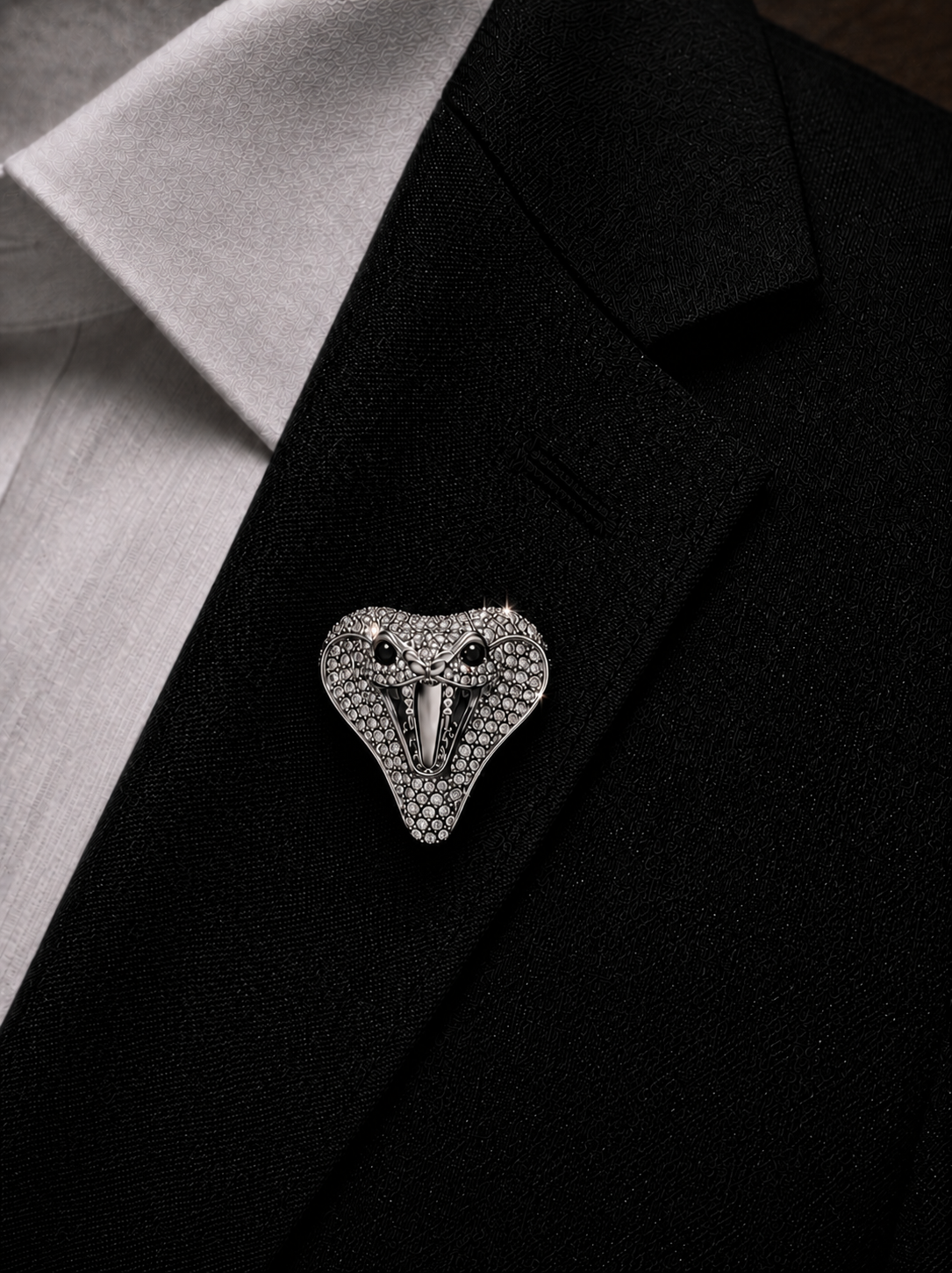 The Cobra Pin - Onyx