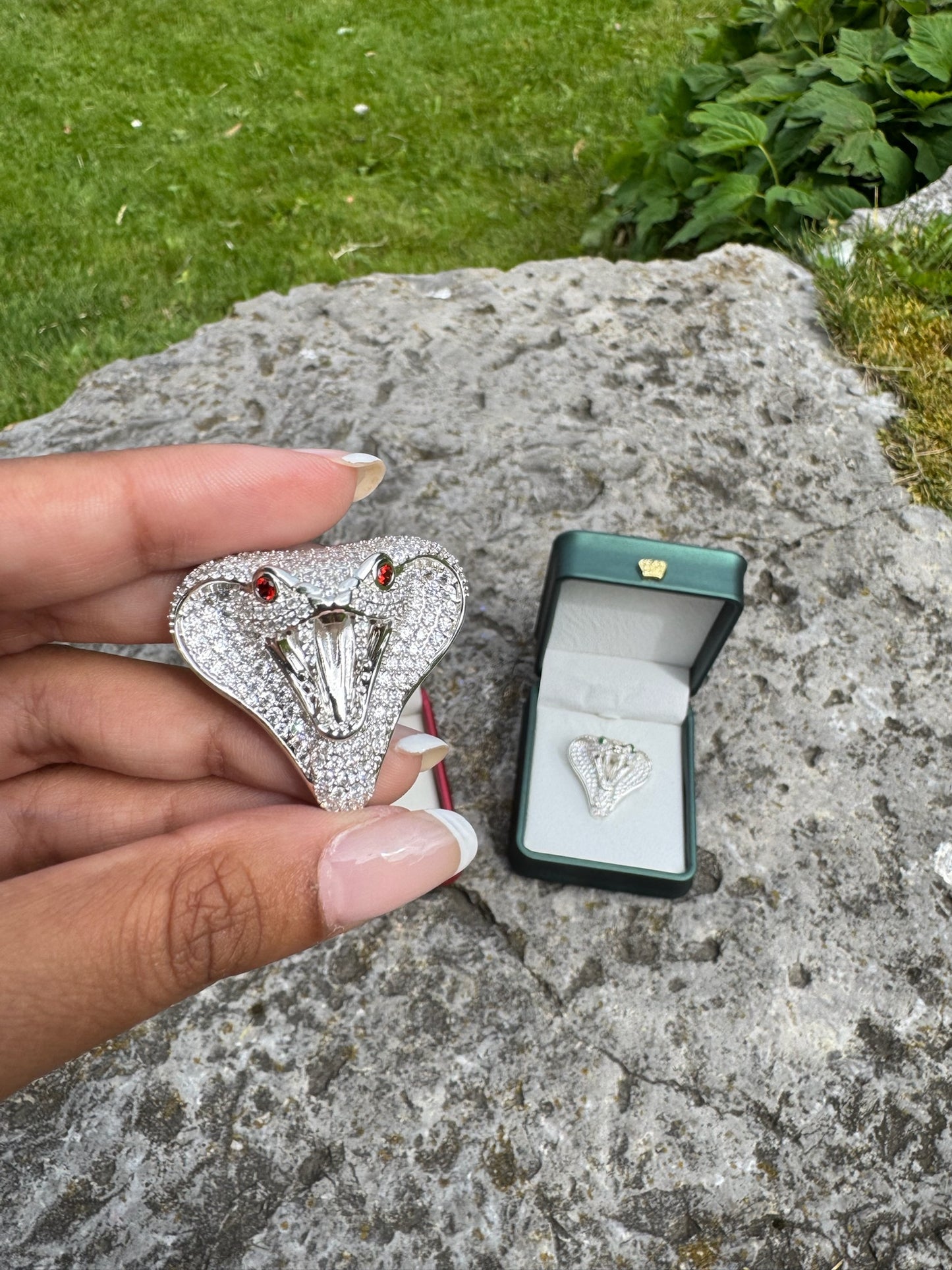 The Cobra Pin - Ruby