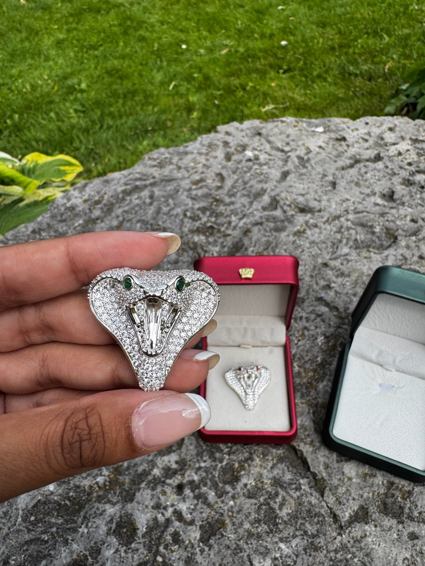 The Cobra Pin - Emerald